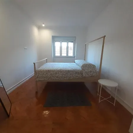 Apartment New Flat Near River And The Heart Of Lisbon