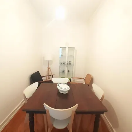 Apartment New Flat Near River And The Heart Of Lisbon