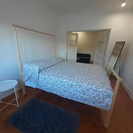 Apartment New Flat Near River And The Heart Of Lisbon