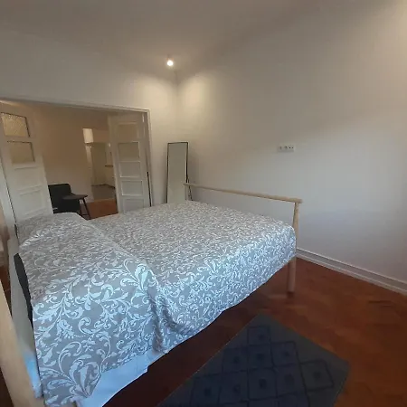 Apartment New Flat Near River And The Heart Of Lisbon *