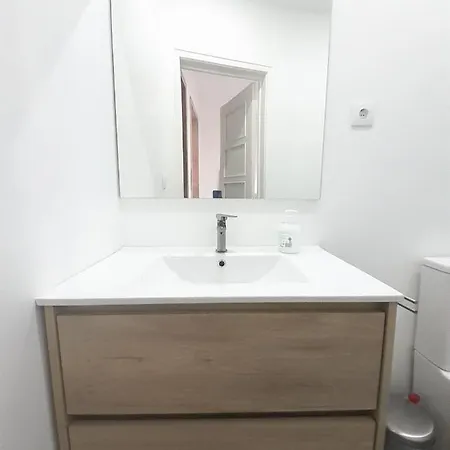Apartment New Flat Near River And The Heart Of Lisbon Lissabon