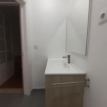 New Flat Near River And The Heart Of Lisbon * Lissabon